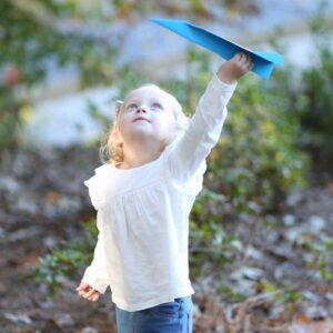 Family_PaperAirplane Family_PaperAirplane